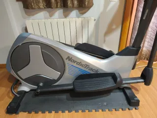 Bicicleta Elíptica NordicTrack E 4.0