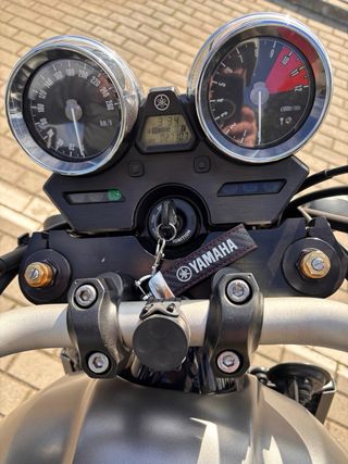 Yamaha XJR 1300 Cafe Racer