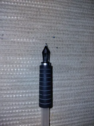 Pluma Estilográfica Faber-Castell Esentio