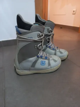 Tabla de Snowboard Rossignol y botas mujer Burton