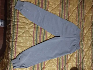 Pantaloni grigi taglia S Zara