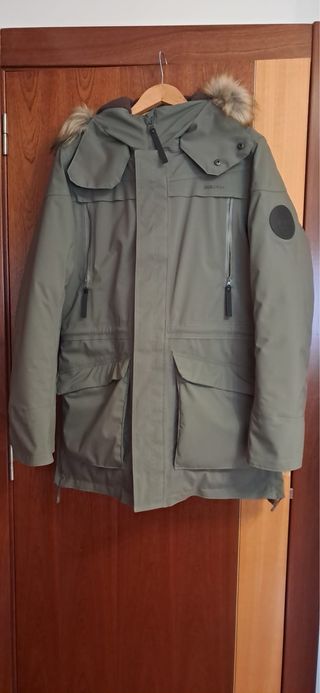 Parka de montaña y nieve impermeable