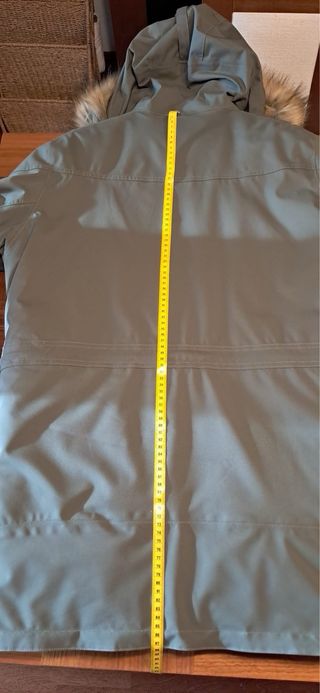 Parka de montaña y nieve impermeable