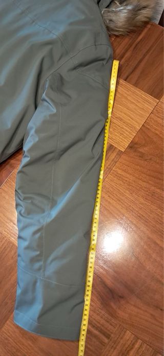 Parka de montaña y nieve impermeable