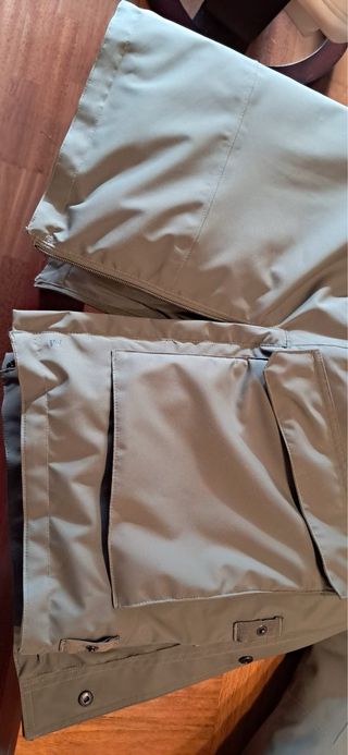 Parka de montaña y nieve impermeable