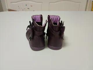 Botines morados niña talla 20