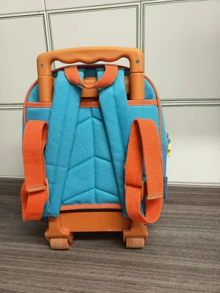 Mochila pequeña con ruedas