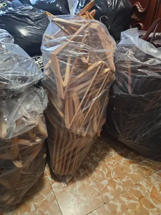 Percheros de madera (pack)