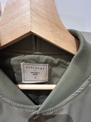 Chaqueta marca scalpers verde