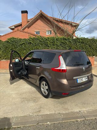 Renault Grand Scenic 2009