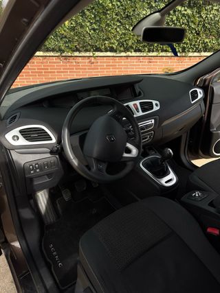 Renault Grand Scenic 2009