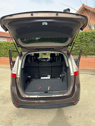 Renault Grand Scenic 2009