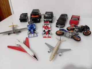 Lote  coches, motos y aviones para maquetas