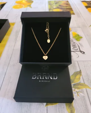 Collana Brand Gioielli lettera V oro 44cm.