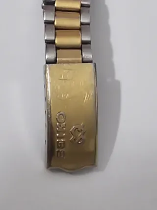 Reloj Seiko Mujer Dorado y Plateado
