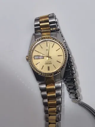 Reloj Seiko Mujer Dorado y Plateado