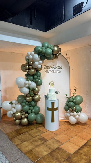 Arco metálico, decoración de eventos...