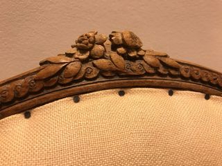 Butaca tapizada madera