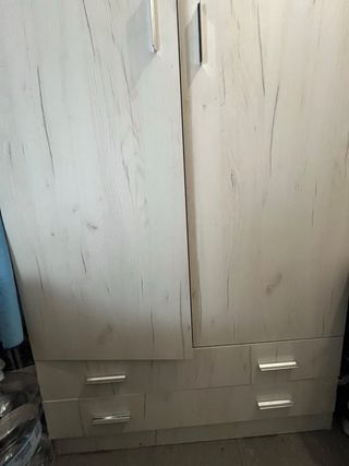 canapé con colchón y armario mesitas cabezal