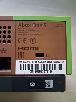 Xbox One S Edizione Limitata Minecraft