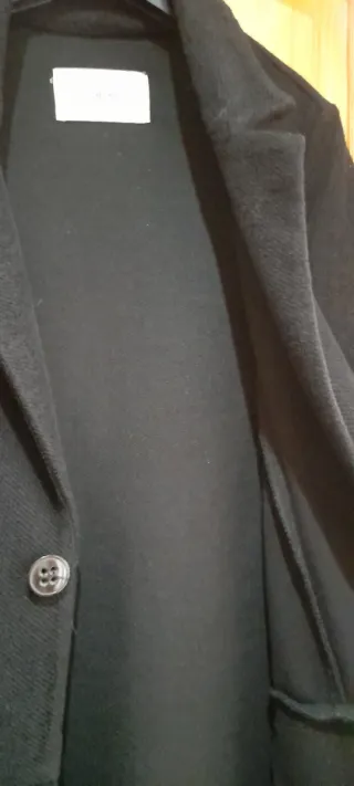 Abrigo Stradivarius Negro