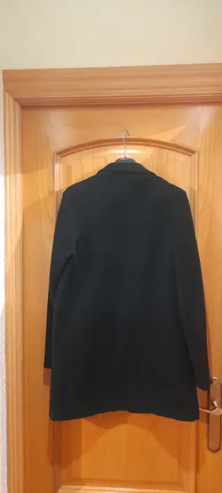 Abrigo Stradivarius Negro