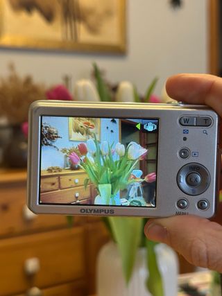 Digicam Olympus VG-150 · 12 MP compacta vintage