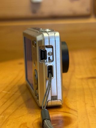 Digicam Olympus VG-150 · 12 MP compacta vintage