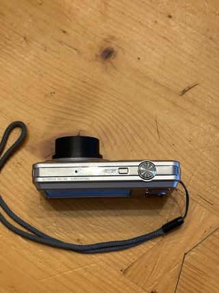 Digicam Olympus VG-150 · 12 MP compacta vintage