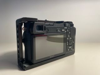 Sony a6300 + Accesorios Cámara