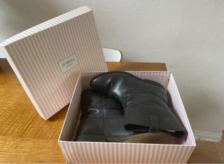 Botines Chelsea Negros Piel.