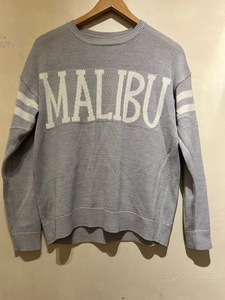 Jersey gris y blanco