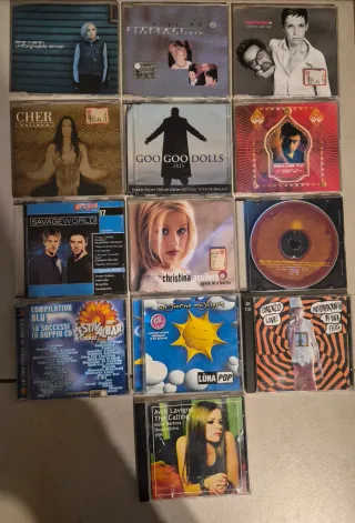 CD musicali lotto 13pz assortiti
