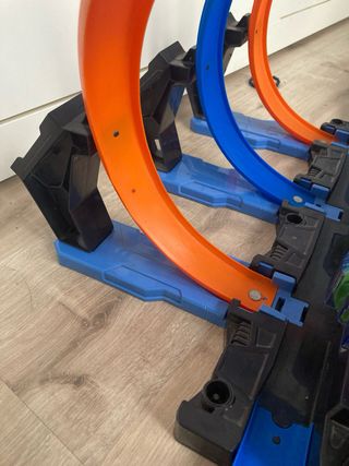 Pista Hot Wheels Triple Loop