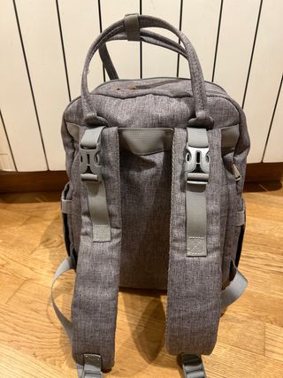 Mochila para bebé gris