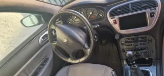 Peugeot 607 2005