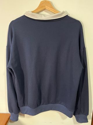 Sudadera azul marino con logo Chicago