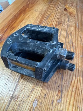 Pedales de Bicicleta de Plástico