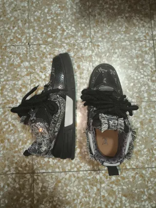 Louis Vuitton Skate Swarovski Tg 42