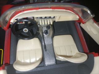 Jaguar E-Cabriolet 1961 Burago 1:18