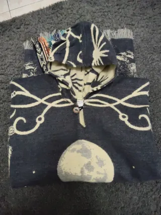 Poncho niño lobos luna capucha