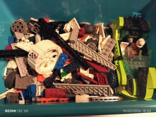 Lego Coche y Piezas Varias