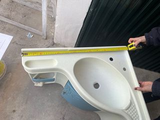 Mueble baño caravana esquina