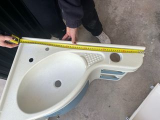 Mueble baño caravana esquina