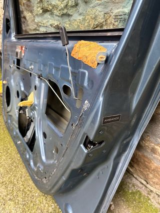 Puerta con elevalunas Dacia Sandero