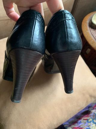 Zapatos de piel auténtica negros
