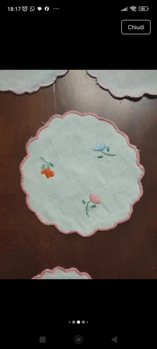 Centrini ricamati a mano idea bomboniera