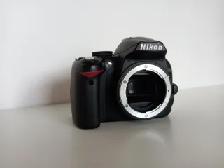 Cuerpo cámara Nikon D3000 Negra