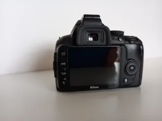 Cuerpo cámara Nikon D3000 Negra