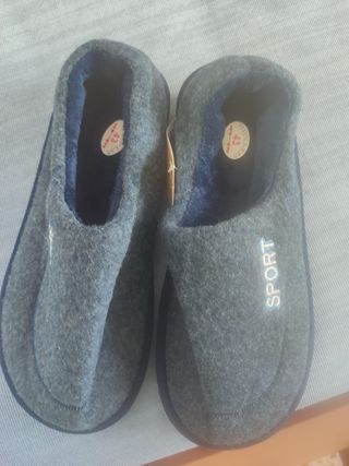 Zapatillas de casa grises